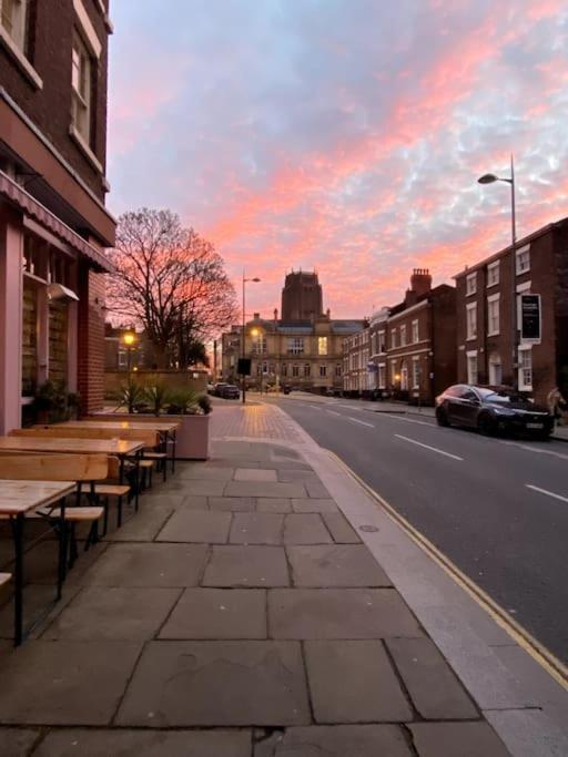 Luxury Georgian Townhouse - Central Location