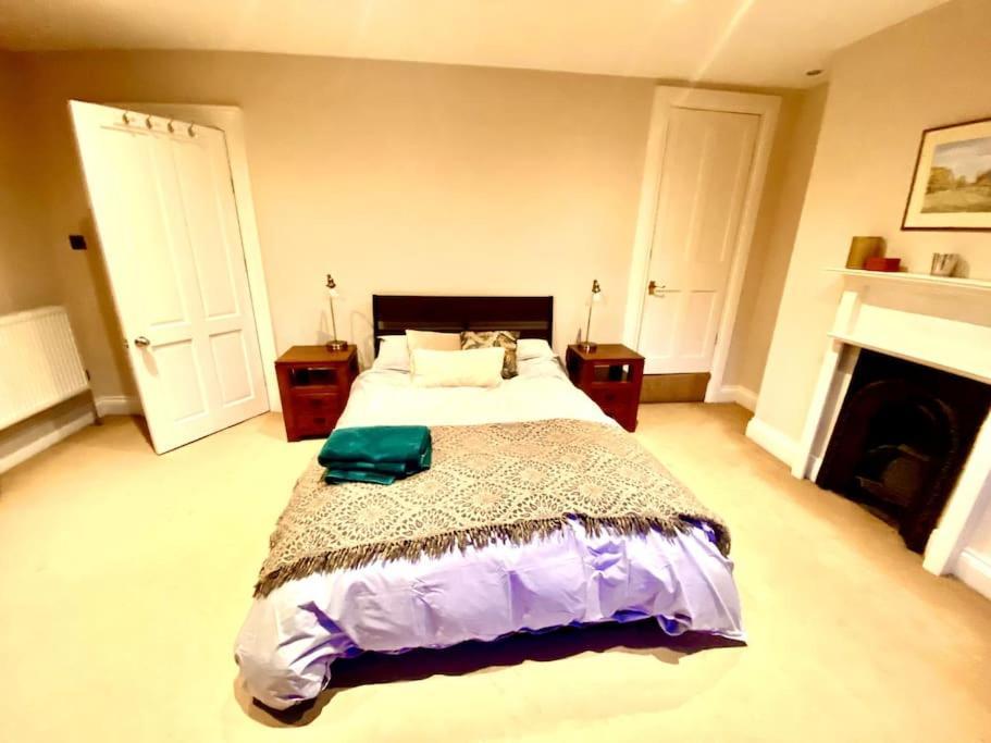 Luxury Georgian Townhouse - Central Location Holiday home Liverpool