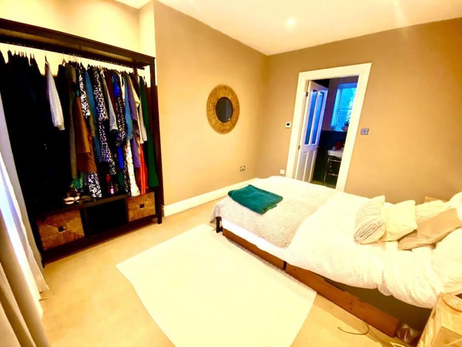Luxury Georgian Townhouse - Central Location